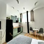 Boogie Kamienica Lodzka 3* 우치